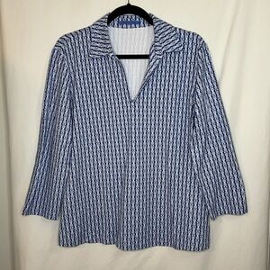 J.MCLAUGHLIN Printed Henley Blouse Womens XL Blue 3/4 Sleeve Nylon Stretch NWOT